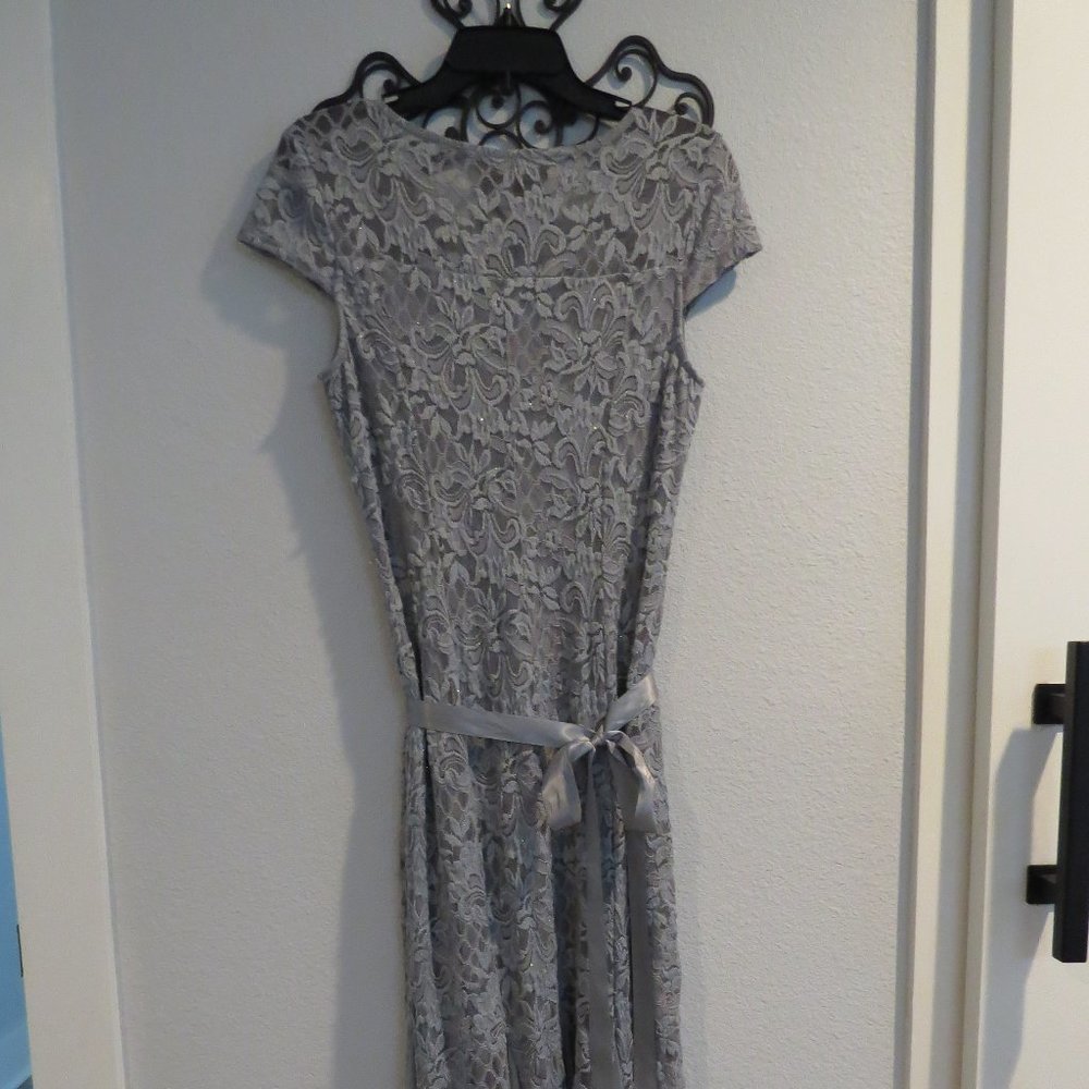 Gray Lace Evening/Prom Dress